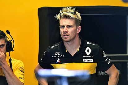 Hülkenberg technikai hibája miatt bosszús, Sainz tempója miatt elégedett lehet a Renault