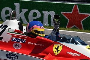 Jacques Villeneuve megható köre legendás édesapja Ferrarijával Kanadában
