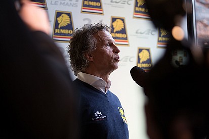 Lammers sleutelt tijdens WEC-proloog verder aan rijstijl: "Het leren houdt nooit op"