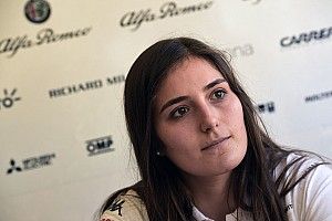 Calderón: "No hace falta un campeonato de mujeres"