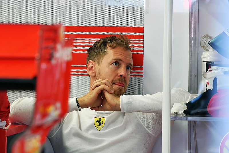Ferrari: c'è una notte per trovare il bandolo della matassa perso con Vettel