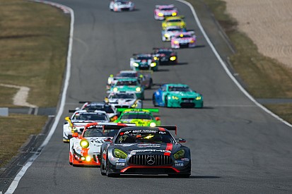 Mercedes met veel Nederlandse inbreng op jacht naar winst in 24 uur Nürburgring