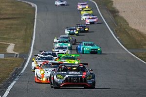 Mercedes met veel Nederlandse inbreng op jacht naar winst in 24 uur Nürburgring