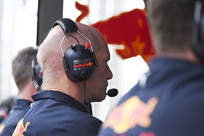 Ньюї став більше працювати над машиною Red Bull