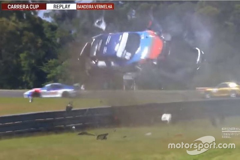 Video: Megaklapper in Porsche Carrera Cup Brazilië