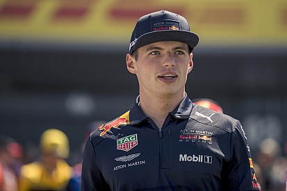 Max hihetetlenül agresszív, le kéne nyugodnia - mondja a DTM-es pilóta