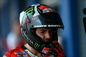 Terlempar dari 20 besar, Lorenzo mengeluh