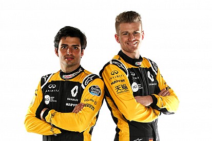 Vídeo: la graciosa felicitación navideña de Sainz y Hulkenberg
