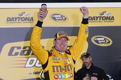 Multi-car wreck erupts as Kyle Busch wins Duel No. 2