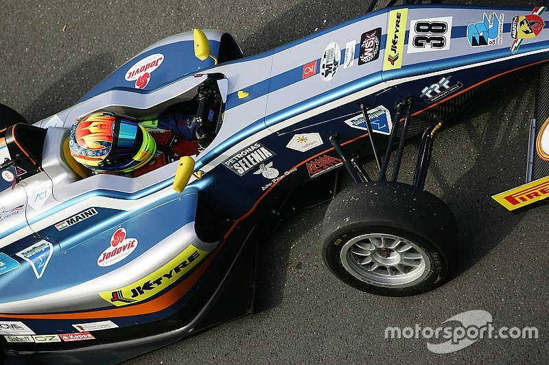 Kush Maini switches to Jenzer for second Italian F4 season