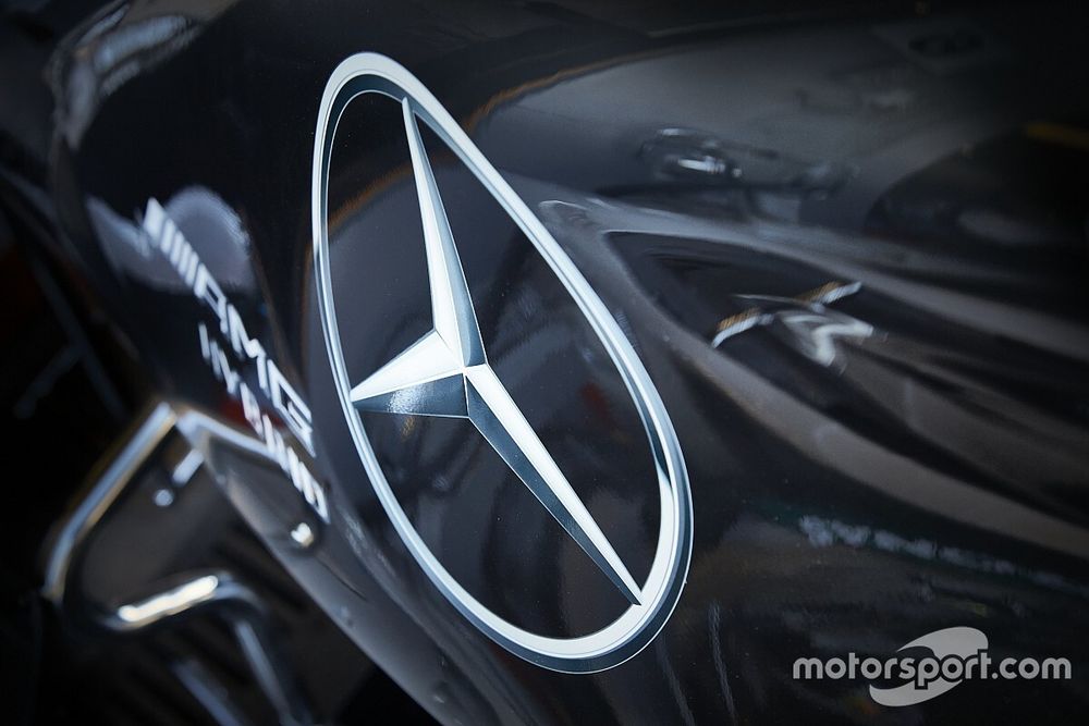 Mercedes logo