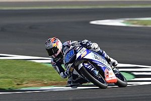 Moto3 Inggris: Martin sabet pole, Bezzecchi terjatuh
