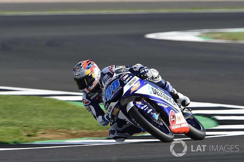 Moto3 Inggris: Martin sabet pole, Bezzecchi terjatuh