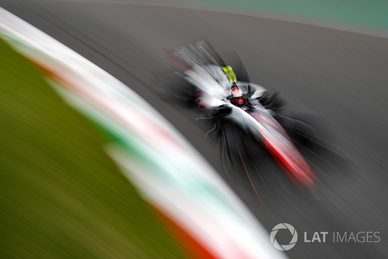 Magnussen: Singapur’da Renault ile mücadele edebiliriz