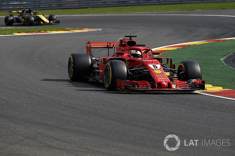 Vettel supera Verstappen e lidera TL1 na Bélgica