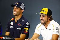 Red Bull niega haberle ofrecido a Alonso el lugar de Ricciardo