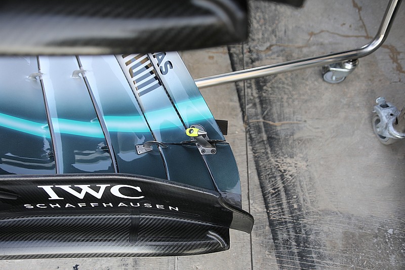 Mercedes: flap a corda corta come sulla Ferrari