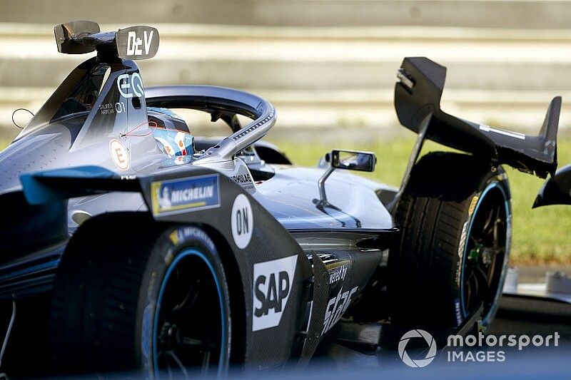 Un "inesperado" decepcionante debut de Mercedes en Fórmula E