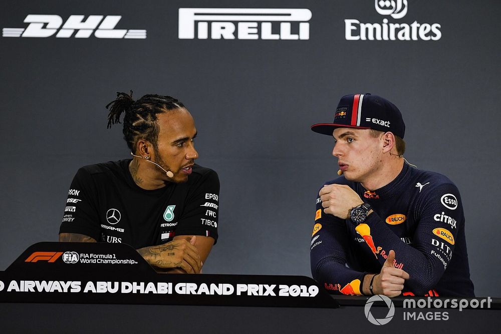 Pole man Lewis Hamilton, Mercedes AMG F1, e Max Verstappen, Red Bull Racing, in conferenza stampa dopo le qualifiche