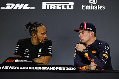 Hamilton: "Rakiplerimin hepsi Mercedes'e geçmek istiyor"