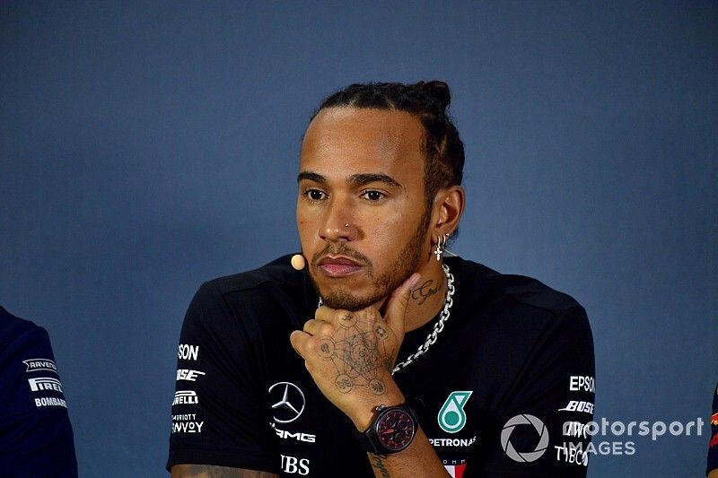 Lewis Hamilton, Mercedes AMG F1 en la conferencia de prensa