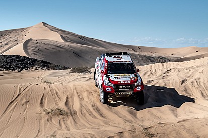 Dakar: Alonso rompe una sospensione e perde quasi un'ora!