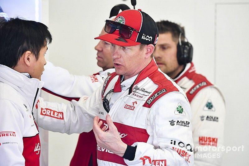 Räikkönen végzett az élen csütörtökön, „megőrült” a Forma-1 a Mercedes újításától