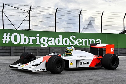 Bruno Senna se emociona ao pilotar McLaren do tio e exalta Hamilton