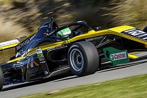 Após pole, volta mais rápida e 'vitória', Collet teve má sorte na Toyota Racing Series