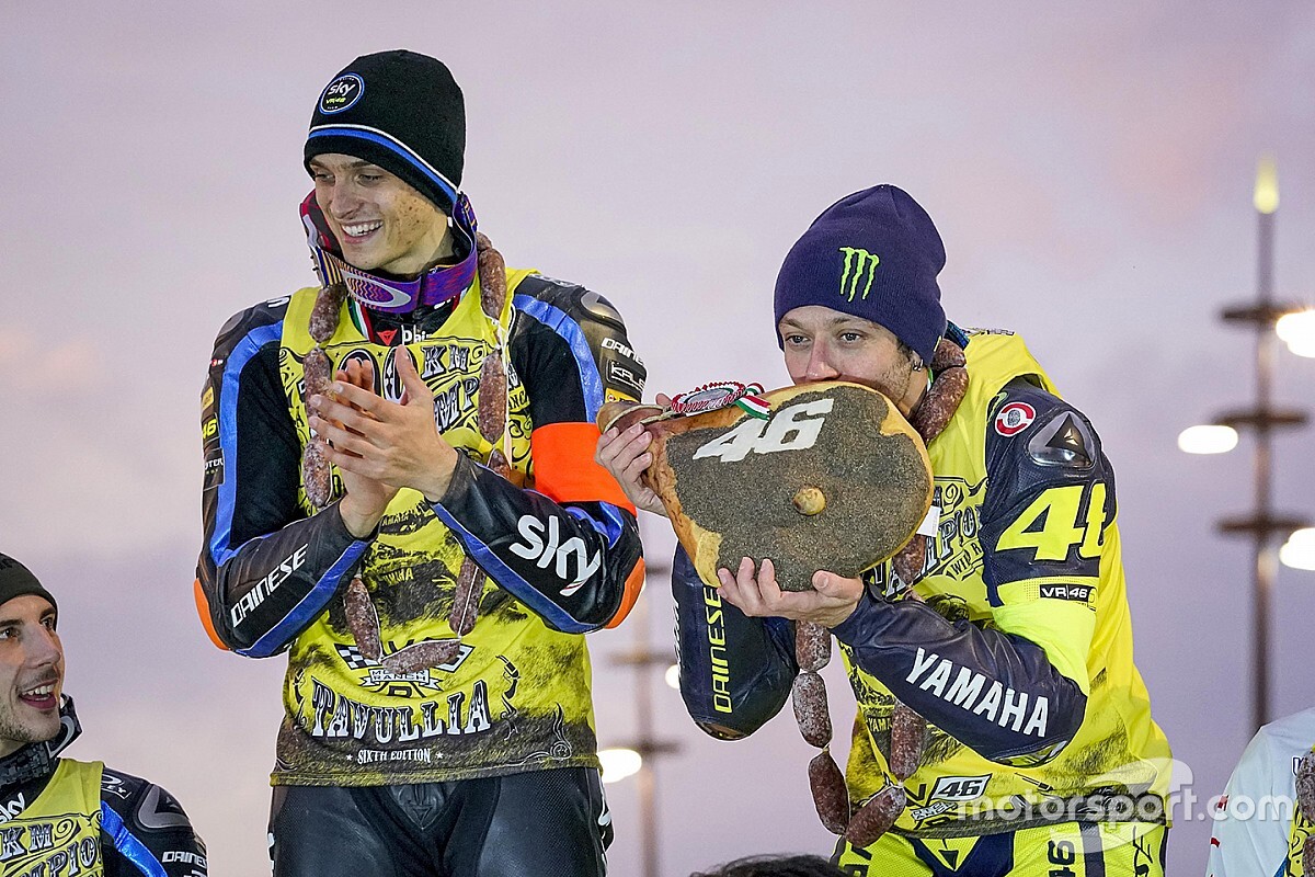 Marini: "Espero que Rossi siga, el Mundial será extraño sin él"