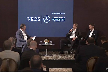 Wolff: "Hamilton'la görüşmeler sezon başında devam edecek"