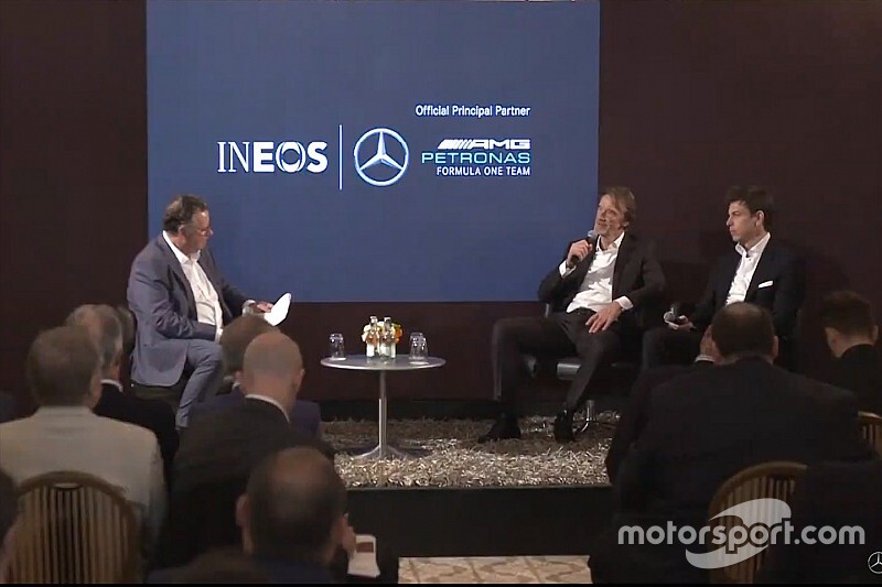 Wolff: "Hamilton'la görüşmeler sezon başında devam edecek"