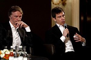 Wolff: "Bahreyn ve Abu Dhabi yarışı kesin gibi"