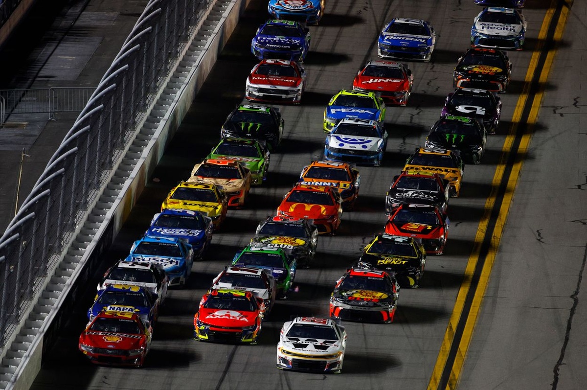 40 cars on NASCAR Cup Daytona entry list, including Austin Hill and Casey Mears