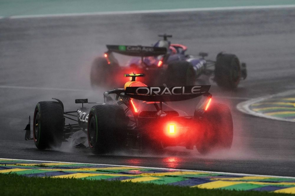 Liam Lawson, RB F1 Team VCARB 01, Sergio Perez, Red Bull Racing RB20