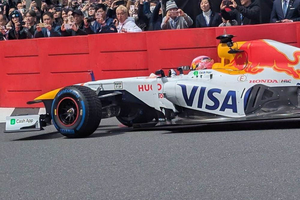 1/43 レーシングブルズ（RB）2025 ローソン　鈴鹿サーキットバージョン 1/43 レーシングブルズ（RB）2025 ローソン 鈴鹿サーキットバージョン