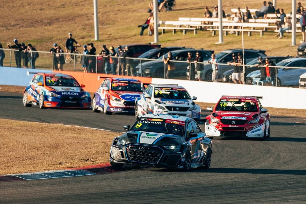 Ipswich TCR: Hanson wins, heartbreak for Caruso