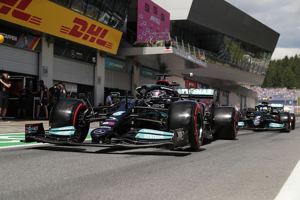 Lewis Hamilton, Mercedes W12