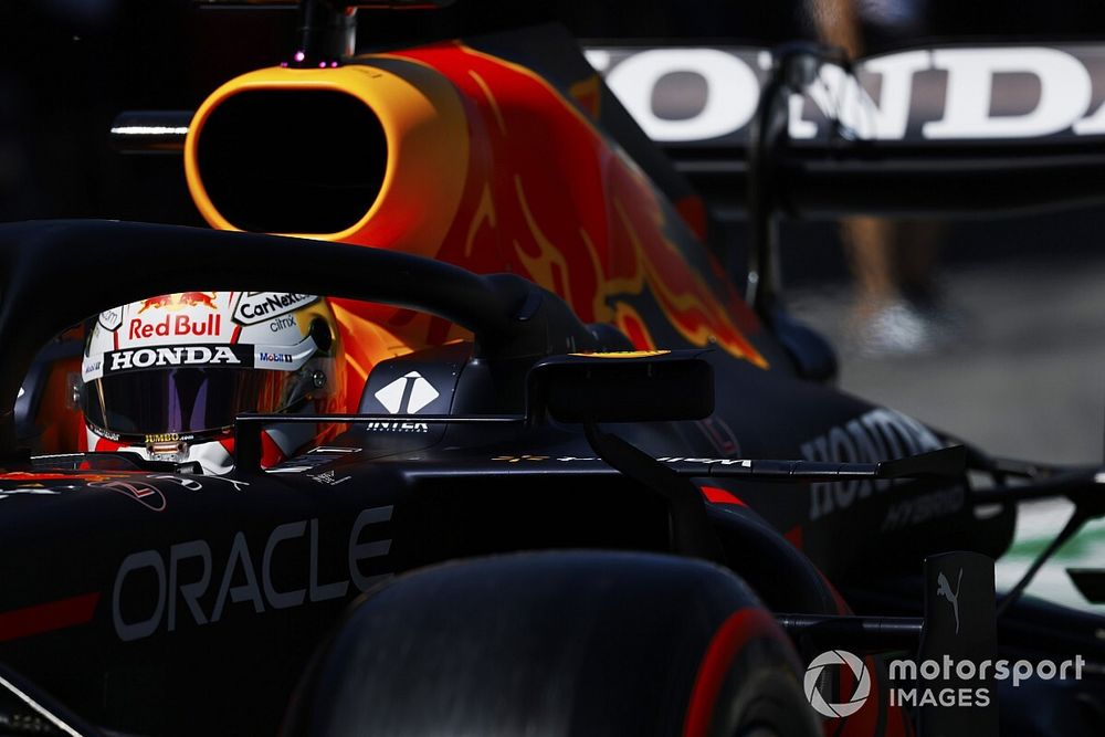 Verstappen geïrriteerd: “Het is toch niet dat we proberen te crashen?”
