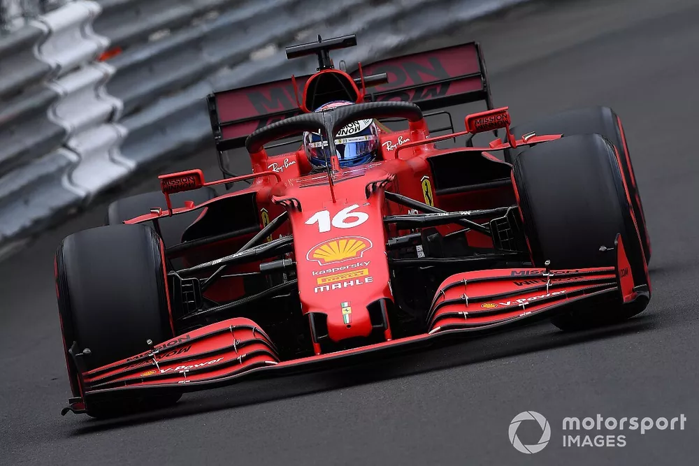 21038-scuderia-ferrari-monaco-gp-saturday