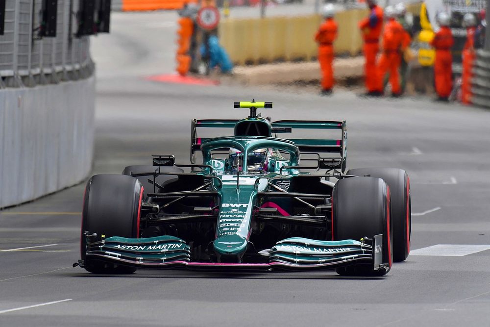 Vettel Senang Lihat Peningkatan Ferrari