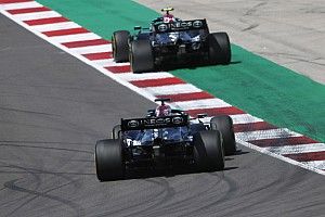The different rear wing approach that helped Hamilton win
