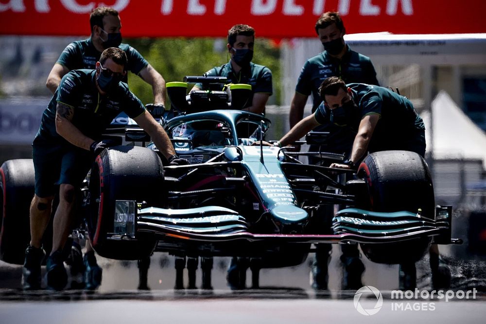 Videón Stroll óriási sebességnél történő becsapódása