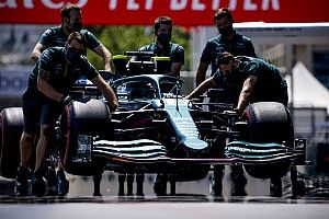 Videón Stroll óriási sebességnél történő becsapódása