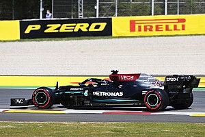 Hamilton 'amazed' by McLaren, Ferrari F1 progress