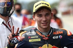Moto3 Barselona: Garcia kazandı, Deniz Öncü 3. olarak ilk podyumunu aldı!
