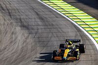 VIDEO: Lando Norris valt stil met probleem in F1 Brazilië