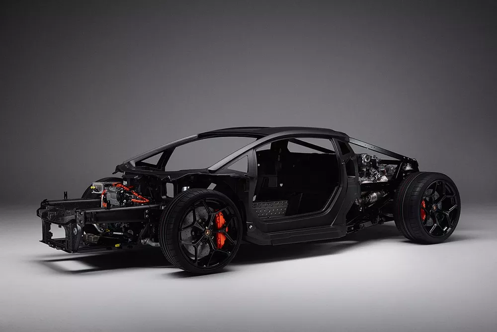 Il telaio della nuova Lamborghini V12 ibrida