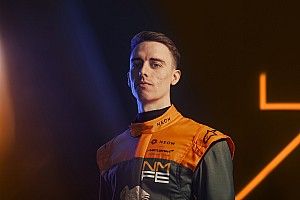 McLaren zet Hughes naast Rast en heeft Formule E-team compleet