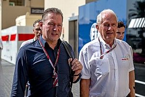Jos Verstappen geniet: “Vijftien zeges gaan we niet vaak meer meemaken”